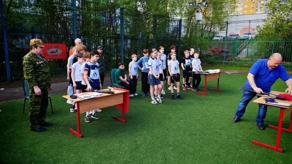 🏃‍♂️💥 Один промах — и ещё круг! В школе прошёл настоящий биатлон на скорость, выдержку и точность  ❄