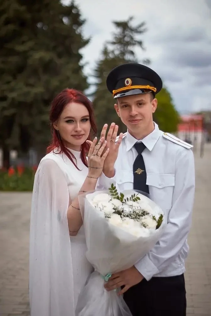 🌷 Апрель подарил Миллеровскому району  2️⃣6️⃣ семей 👩‍❤️‍👨