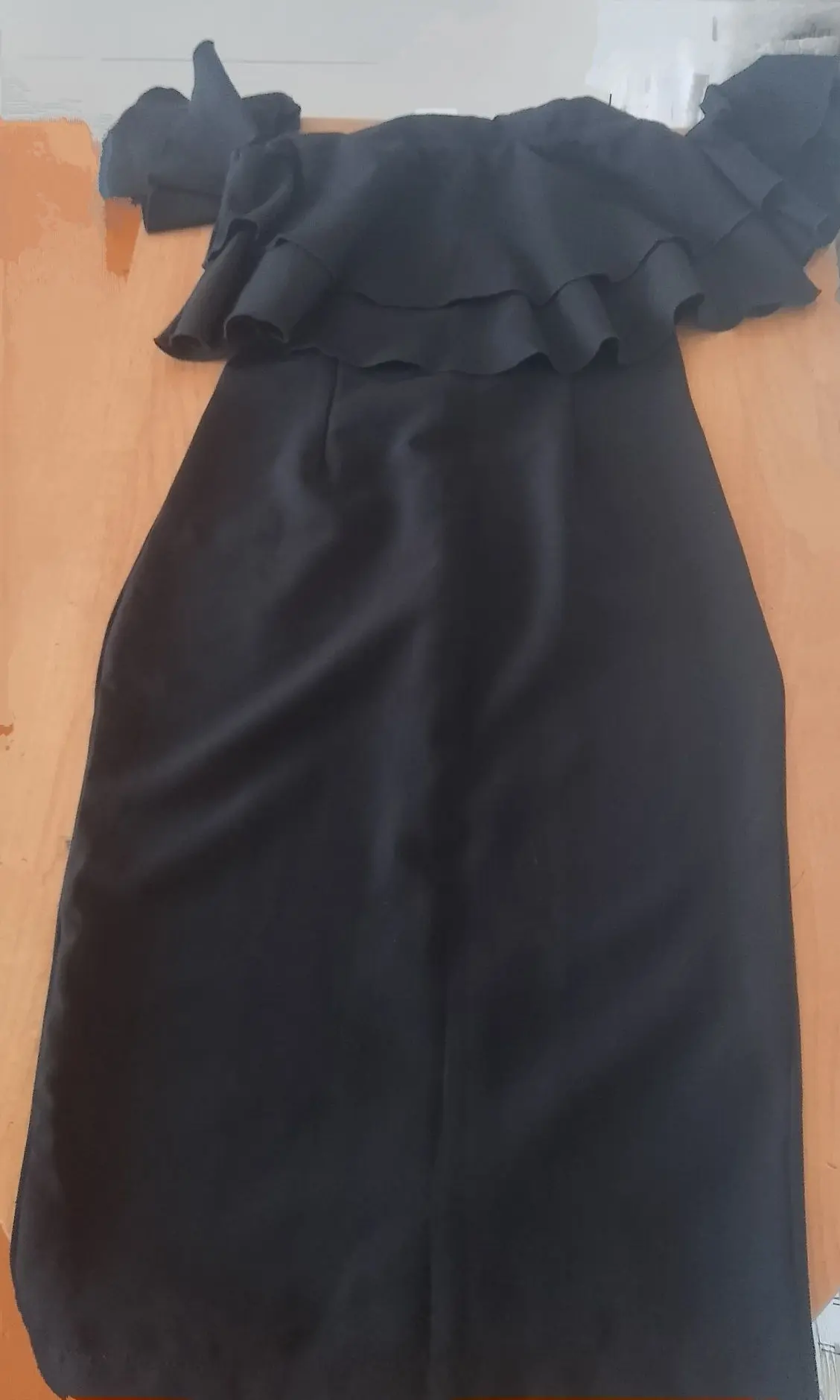Продам  40-42р, новое, весна-лето, 1500р , обр.89232660416