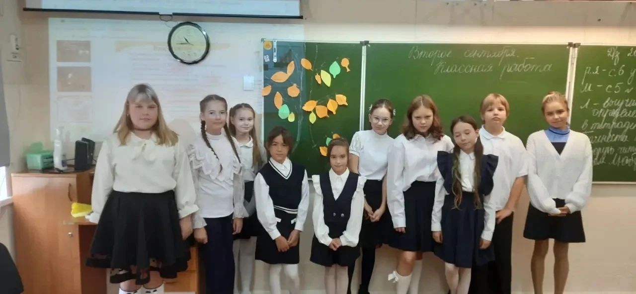 🕊️ Дерево мира и память поколений: 3 сентября в нашей школе