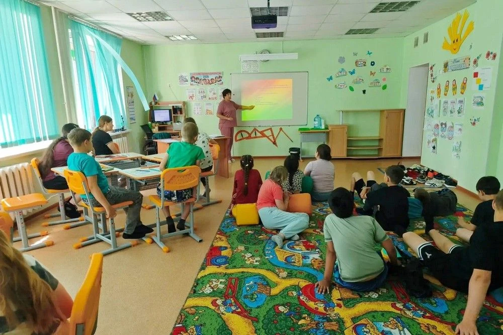 15 июня 2026 года в Усовской школе прошел урок, посвященный важной теме — как избежать насилия. Псих