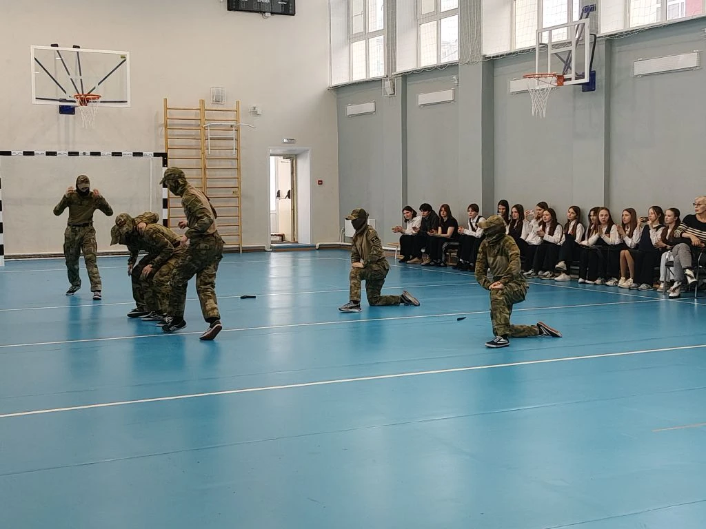 🔥 А , ну‑ка, парни!                          В преддверии 23 февраля  военно -патриотический квест "