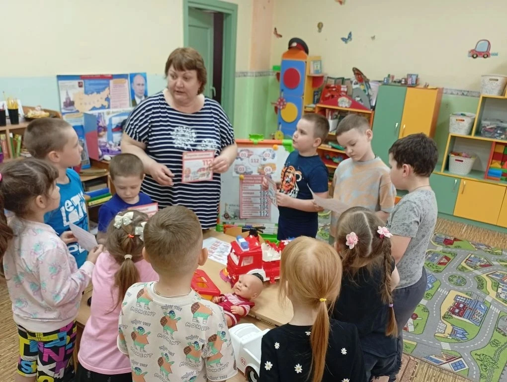 Сегодня с воспитанниками разновозрастной группы провели познавательное занятие на тему ...