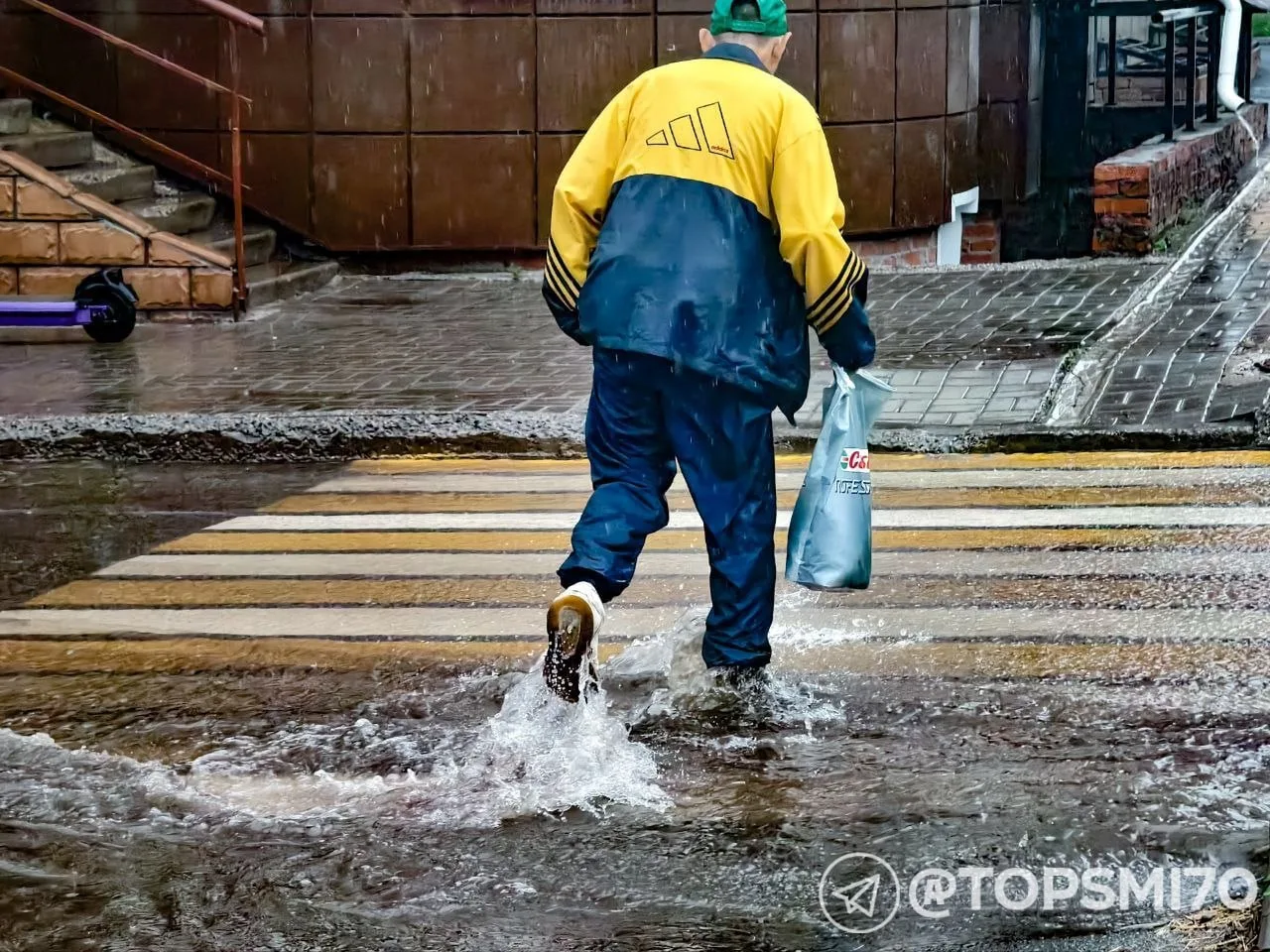 ⛈ В Томске объявили штормовое предупреждение на три дня

С 14 по 16 июня город накроют ливни, грозы 