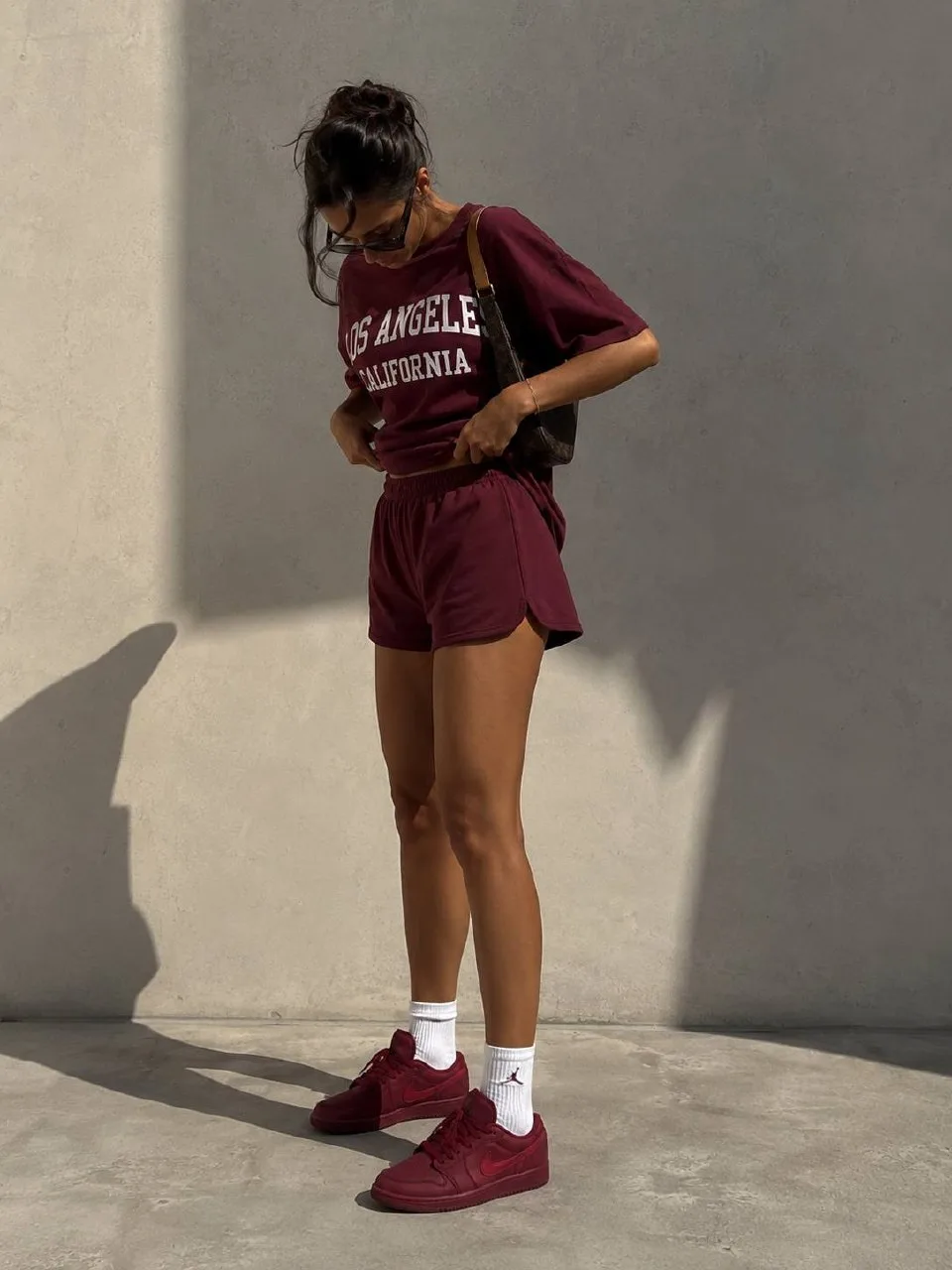 Nike Jordan в шикарном цвете бордо❤️ сколько крутых осенних образов можно с ними собрать👌