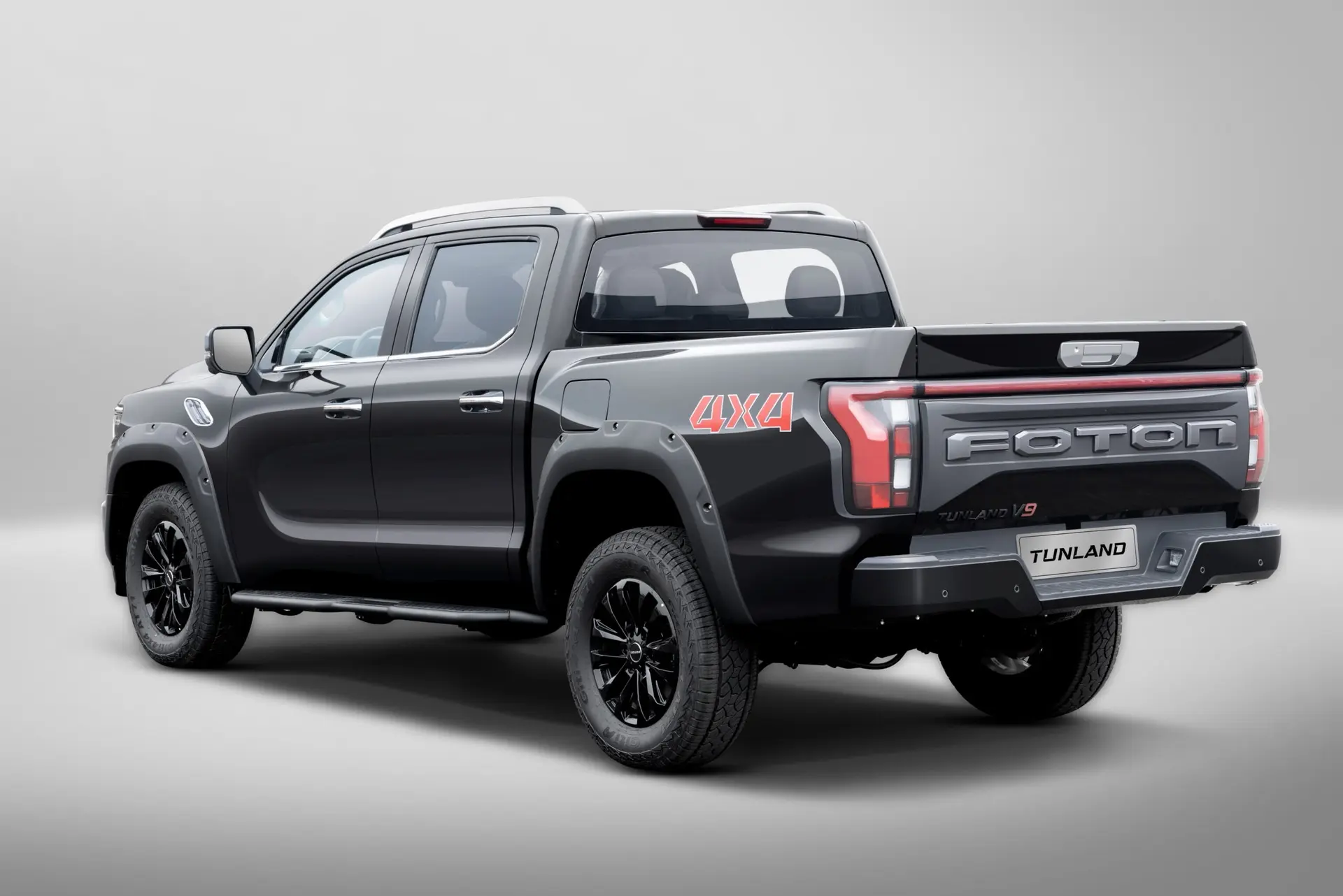 В России появился китайский пикап в стиле RAM 1500  В России стартовали продажи нового Foton Tunland