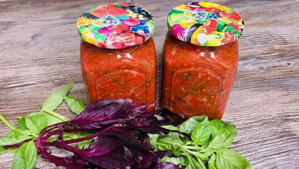 ИТАЛЬЯНСКИЙ СОУС СУГО С БАЗИЛИКОМ НА ЗИМУ: ИДЕАЛЬНО К ПАСТЕ! 🍅🌿🇮🇹