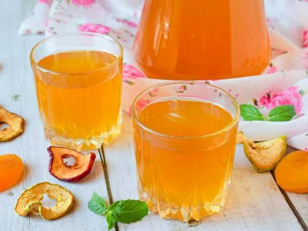 🥤 Компот из сухофруктов в кастрюле