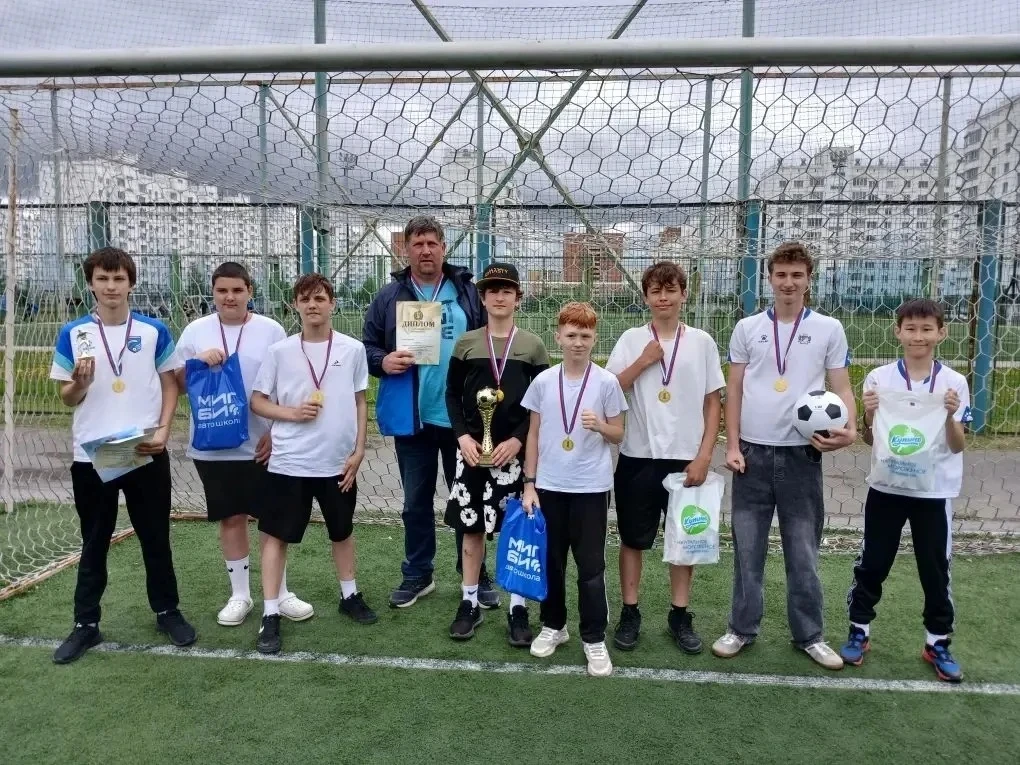 🏆 Лицей №28 и школа №218 на пьедестале! 🏆 
 
Наши ребята продолжают радовать победами в рамках про