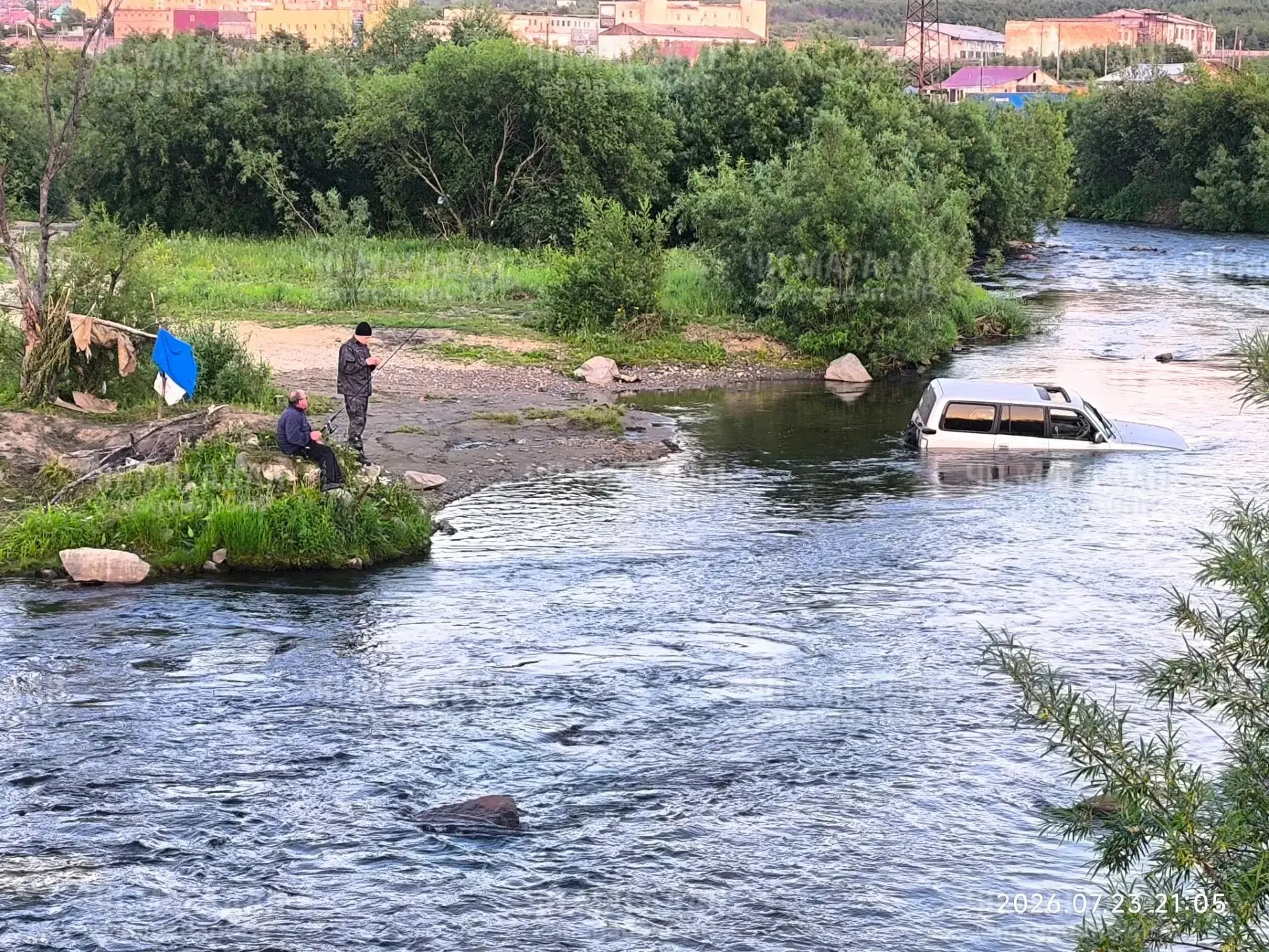 От подписчика:

В реке Магаданке в районе пешеходного мостика за Третьим мкр. И как он там оказался?