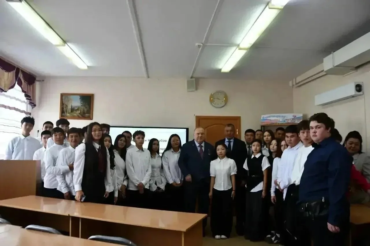 🇷🇺 Когда перед школьниками — человек, для которого служение Родине стало судьбой