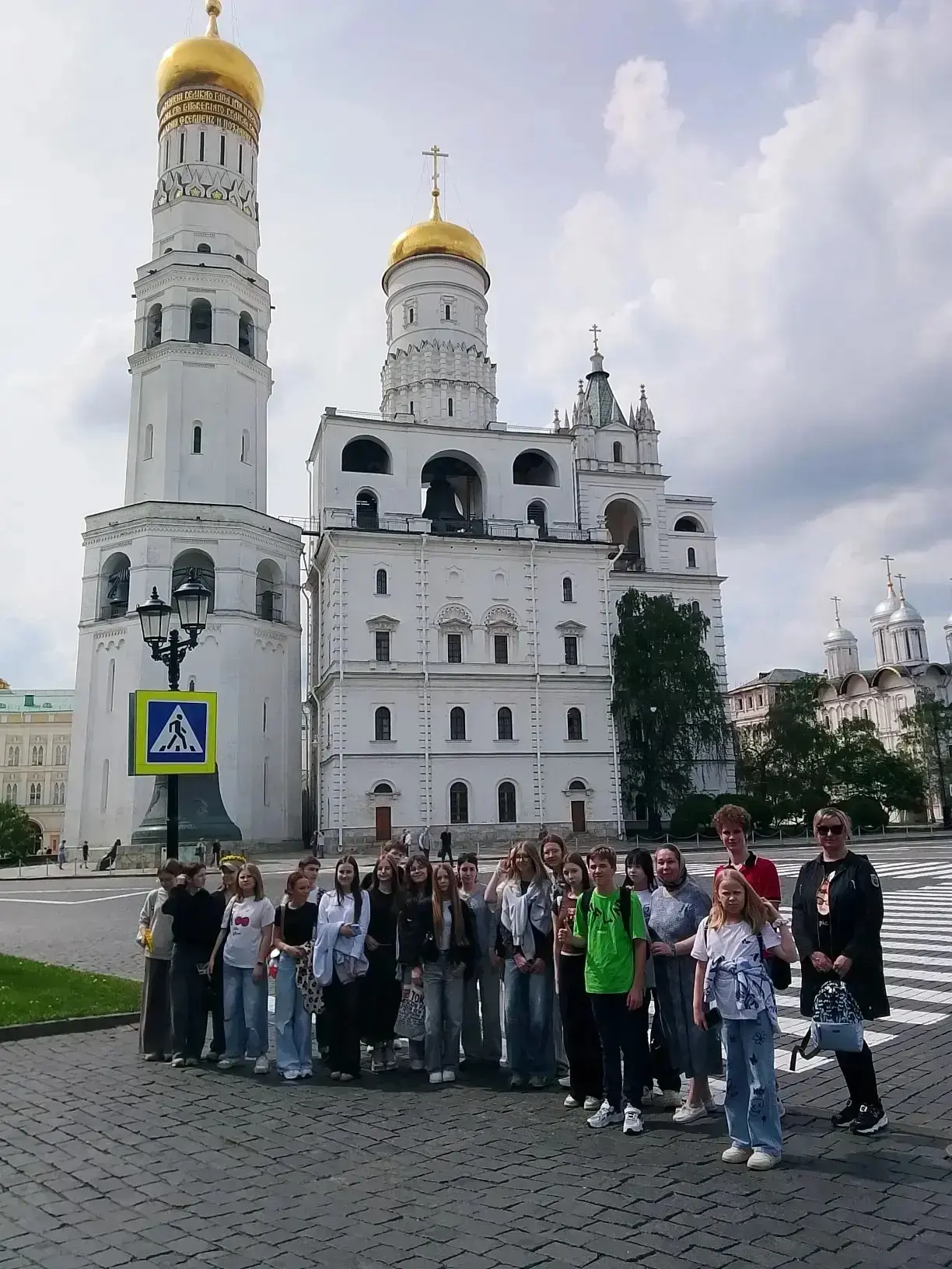 #экскурсионныйэкспресс  🏛️ Москва, Кремль, История, которая оживает 🇷🇺  Ученики 7 Г класса отправили