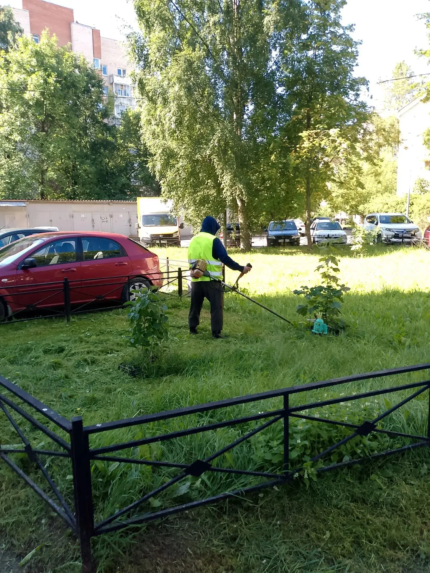 #благоустройство

🏢 ул. Зины Портновой д. 17 корп. 5 

🧹Покос
