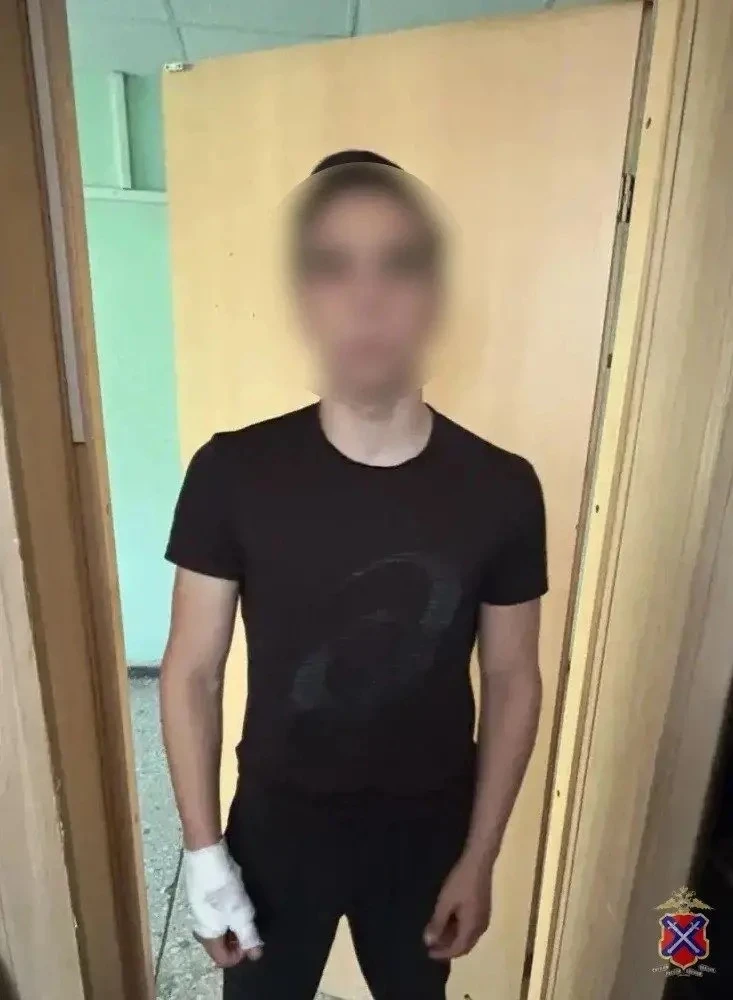 ⛓️‍💥16-летний подросток задержан в Волгограде за серию угонов и поджогов авто

В Волгограде правоох