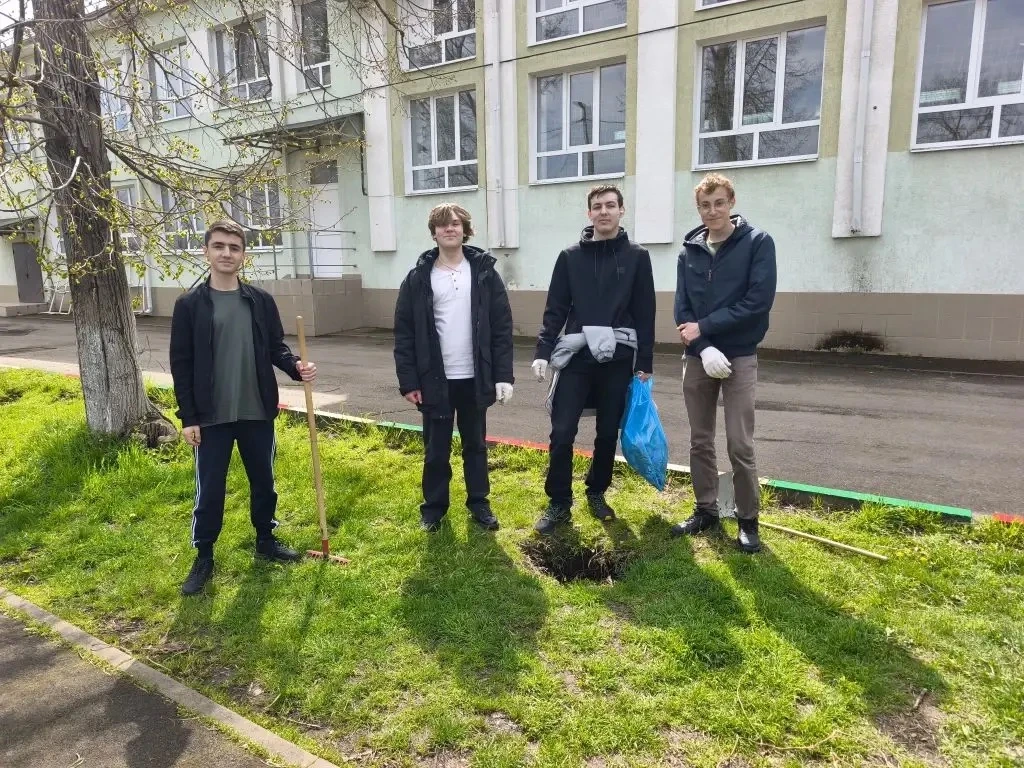 МИР! ТРУД! МАЙ!  ✅В преддверии празднования 1 мая в нашей школе прошел субботник, в котором приняли 