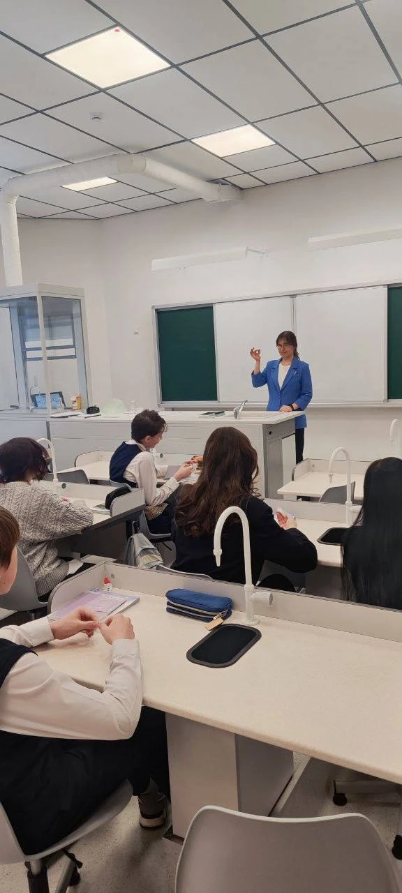 В школе 314 прошло награждение благодарственными письмами лучших учителей, которые провели открытые 