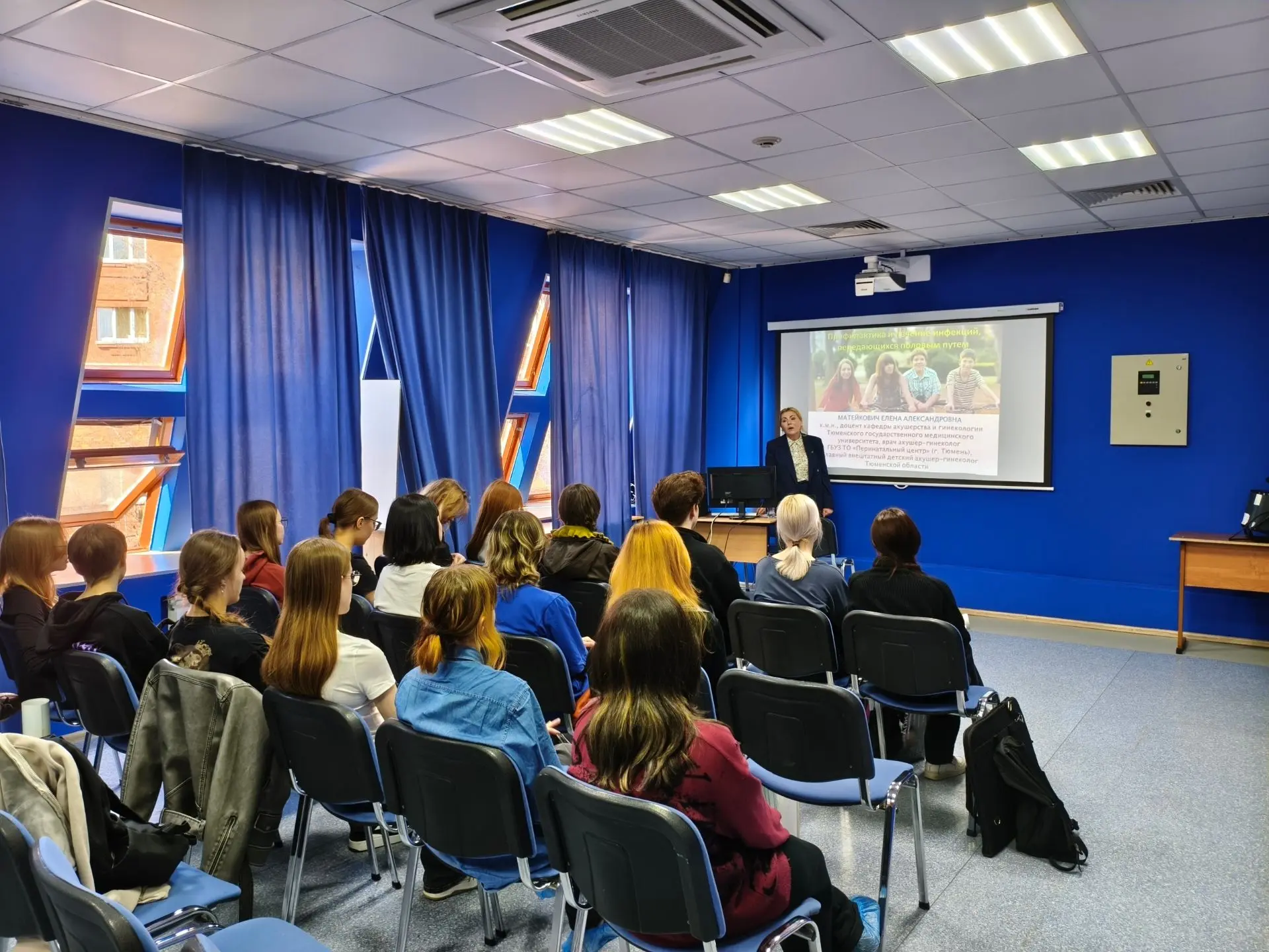 #ЗдоровыйСтудентТГИК #ФакультетДВИА  💯 6 апреля на факультете дизайна, визуальных искусств и архитек