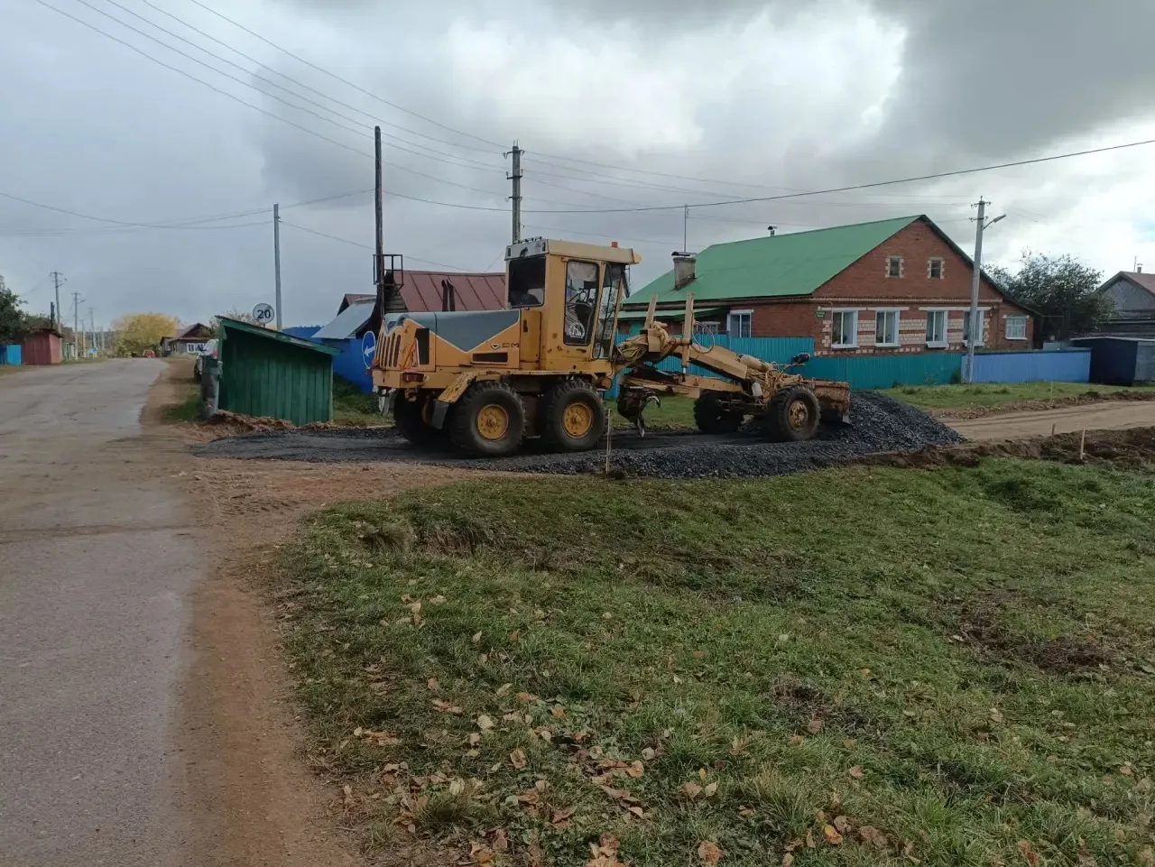 В селе Кулегаш приступили к щебенению улиц Казанской и Пионерской🔥