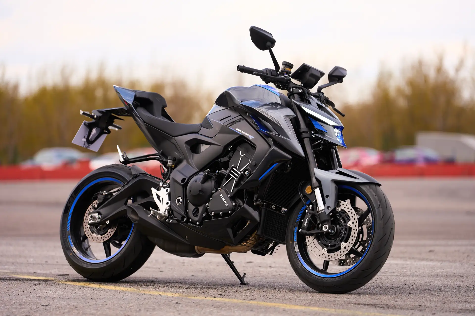 ZONTES 703R — настоящий хулиганский нейкид!

700-кубовый мотор ZONTES с теми же настройками, что и н