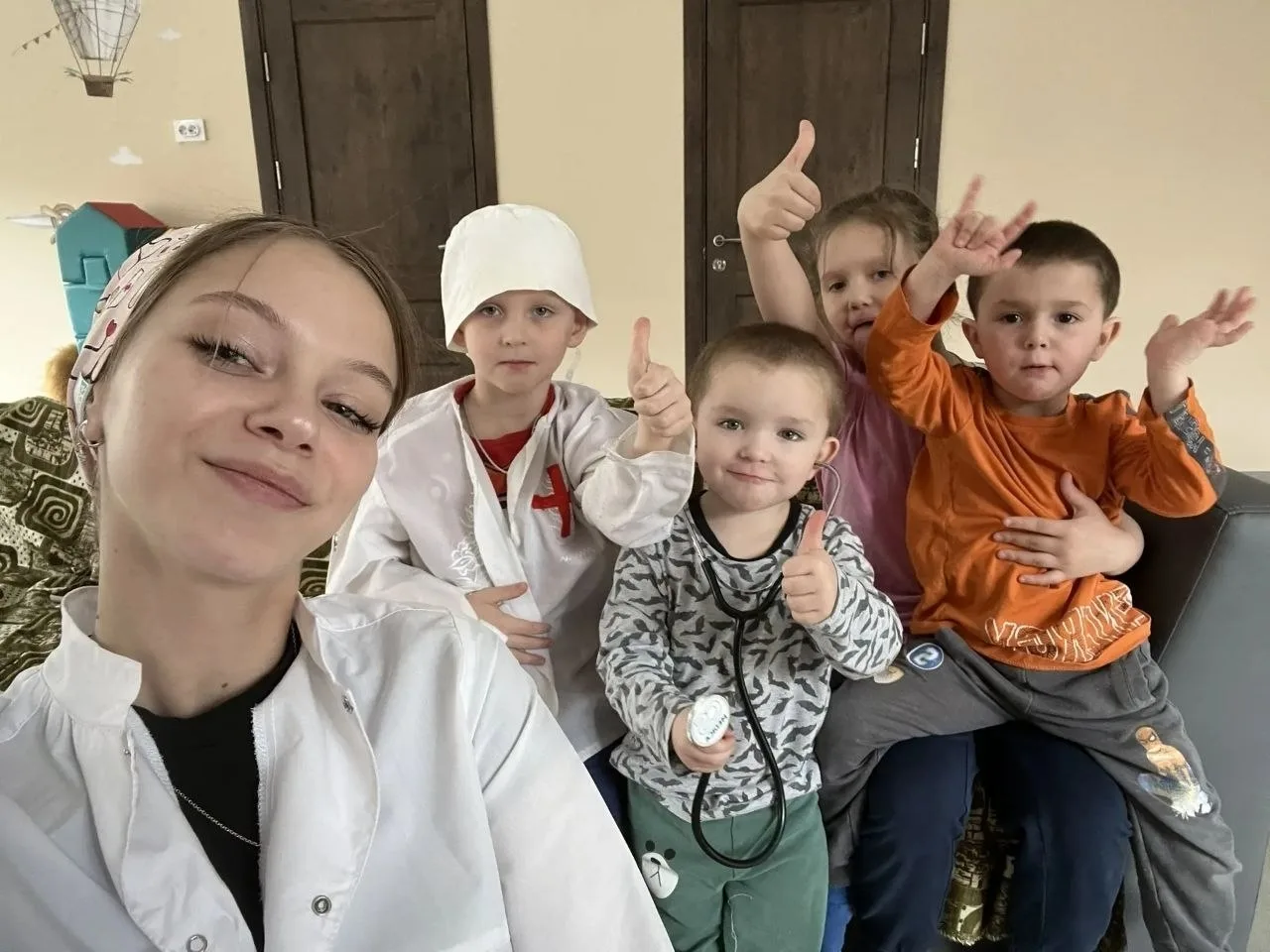 💫Увлекательный урок для воспитанников  🏡💊В Смоленском многопрофильном центре помощи семье и детям "Ф