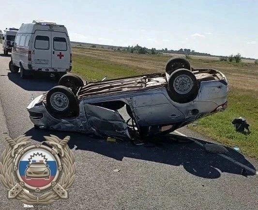 В утреннем ДТП на саратовской трассе погибла пассажирка "Гранты"