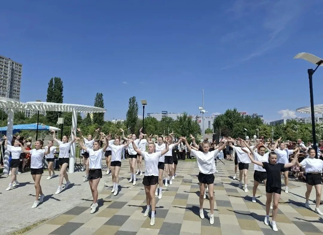 📣12 июня в торжественной обстановке по-спортивному отметили праздник День России. В парке лётчиков 