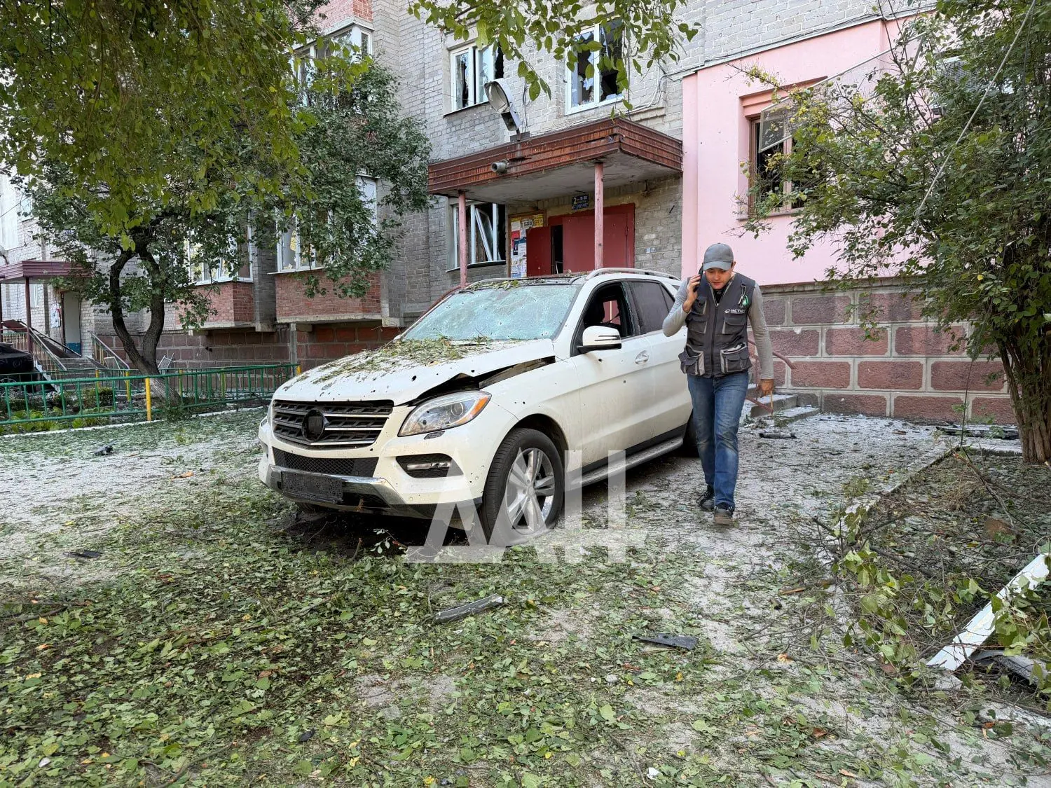 Последствия ночной атаки на Буденновский район Донецка