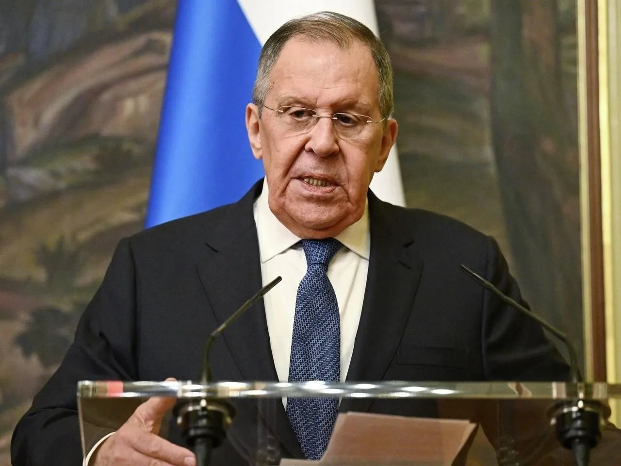 Россию благословил Бог, заявил глава МИД РФ Сергей Лавров

По его словам, в самые трудные моменты ст