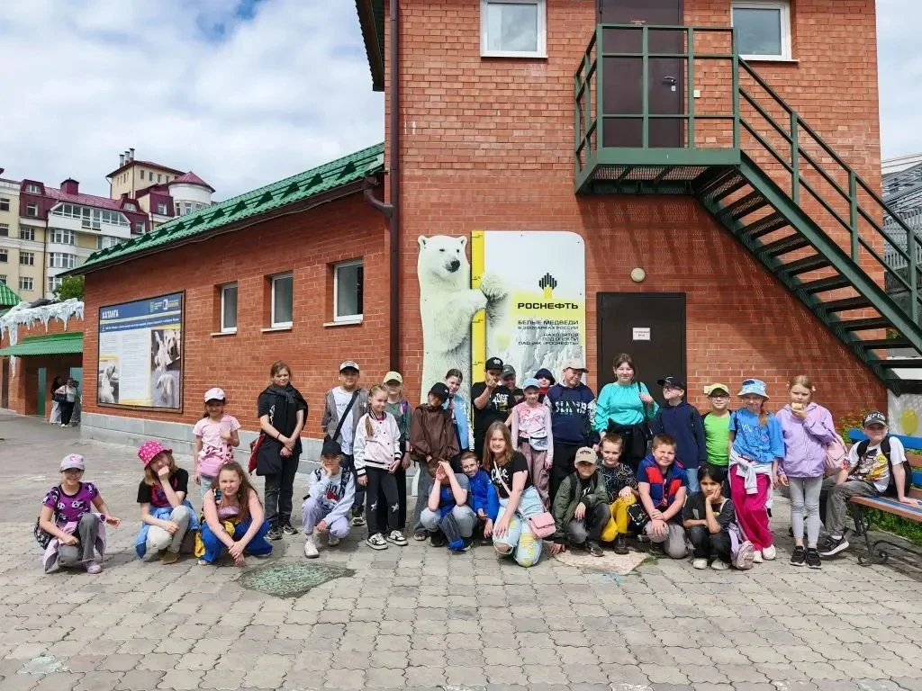 🎉 Как прошёл вчерашний день в лагере!🎉   

Вчера у всех отрядов был насыщенный и интересный день, 