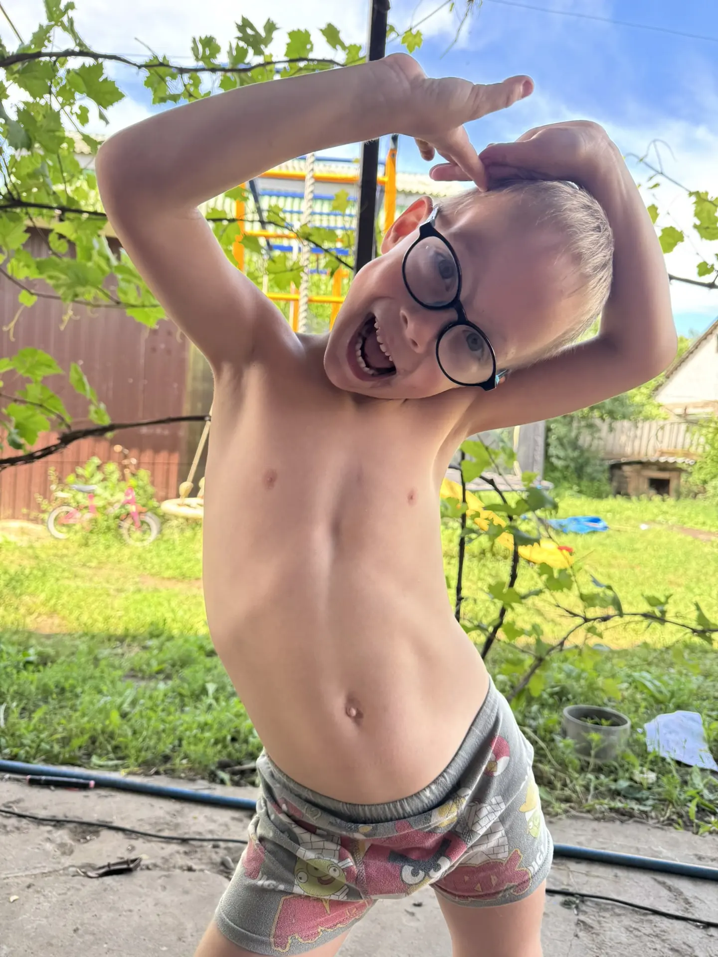А ещё, девочки, в этом году дети наконец-то распробовали тютину 😅 Ну или тутовник — кт...