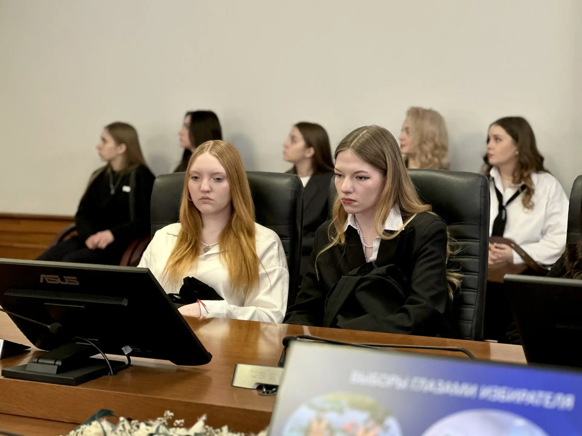 Продолжаем встречать молодых и будущих избирателей!   47 учащихся из школ №8, 14, 17, 18, 20, а такж