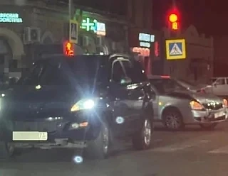 В центре Сызрани в ДТП попал кроссовер из Ульяновской области.