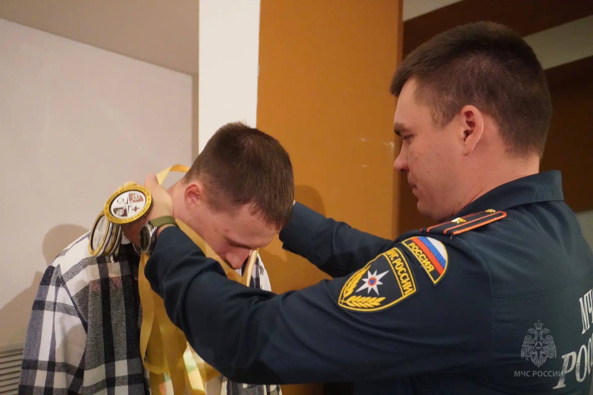 🏆 В Первоуральске определили лучших юных спасателей Свердловской области  На территории физкультурно