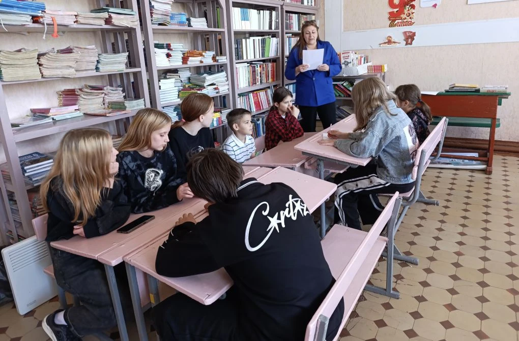 📌В ГБОУ ЛНР Самсоновский УВК №33 прошел праздник, посвященный Дню библиотек – литерату...