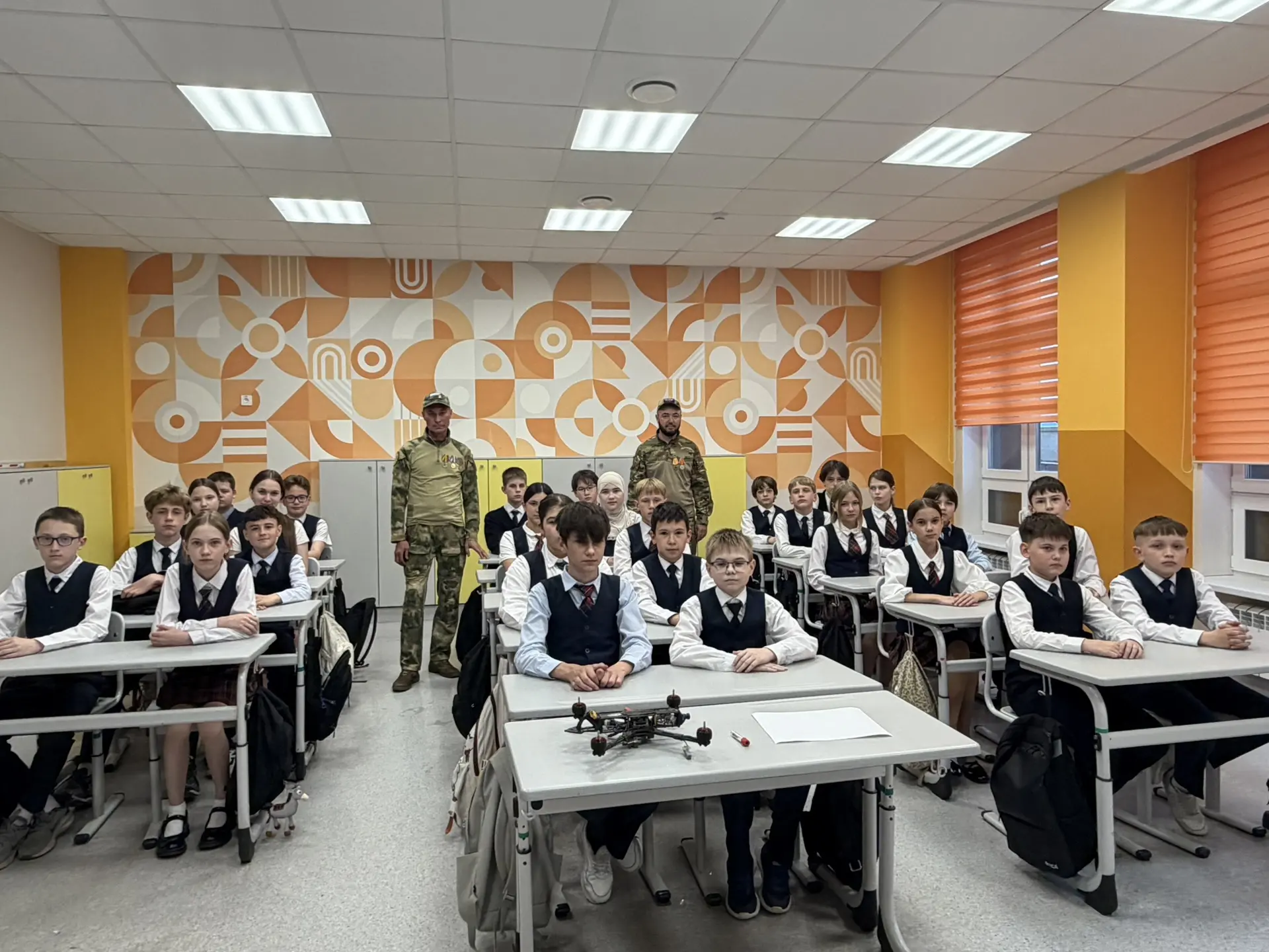 🇷🇺 Урок мужества и патриотизма в 6А классе