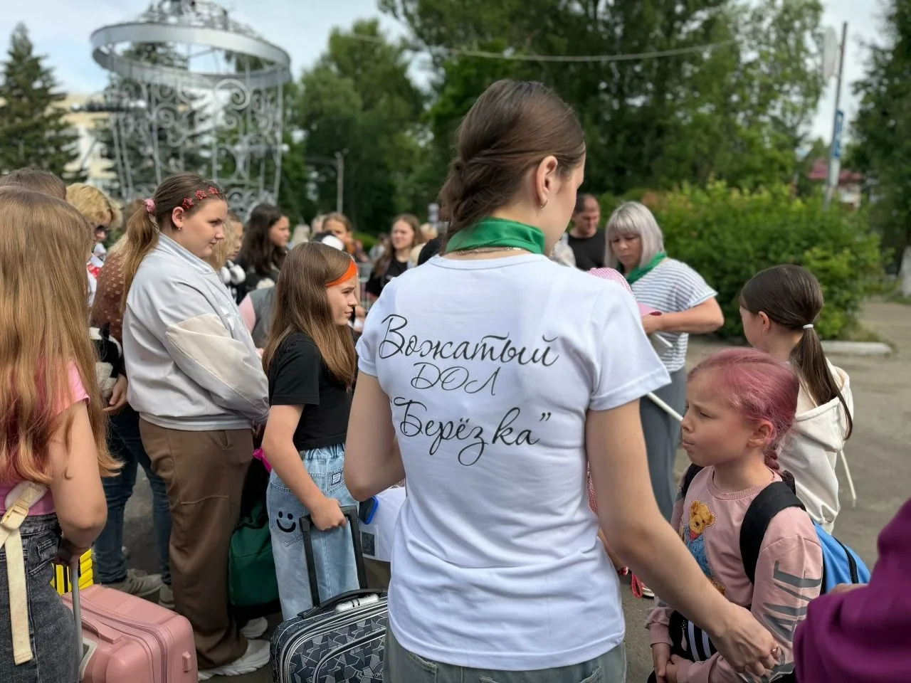 Лагерь «Берёзка» официально открыл свои двери!

237 участников заехали на территорию, чтобы провести