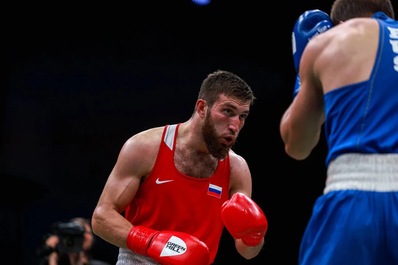 Амин Кушхов завоевал бронзовую медаль на чемпионате России по боксу 2026 года, который ...