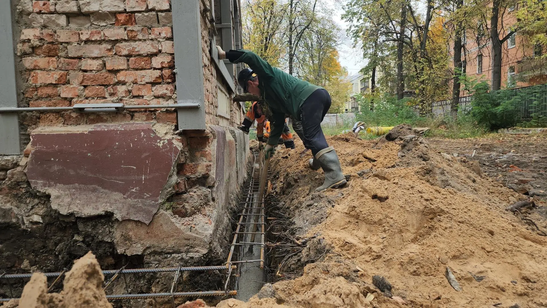 В Люберцах заканчивают укреплять фундамент детской школы искусств №3.