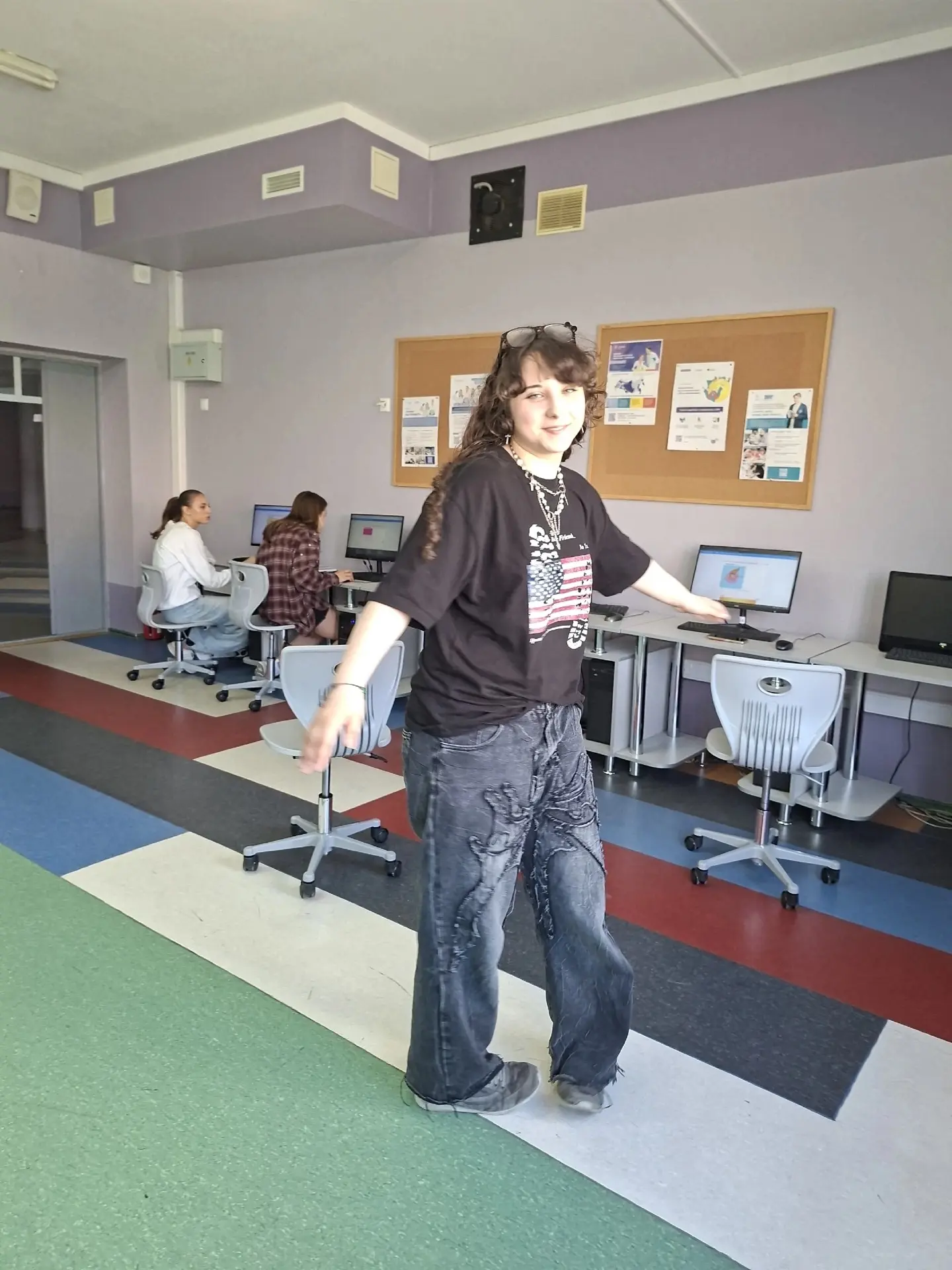 Познаем себя 
 
Лагерь «Звездный городок» заканчивает свою работу. Сегодня – защита проектов. С 1 ию