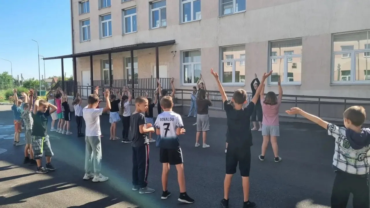 🕤 Ещё  один день в пришкольном лагере "Планета детства" МБОУ СОШ №4 им. Д. В. Бондаренко прошёл вес