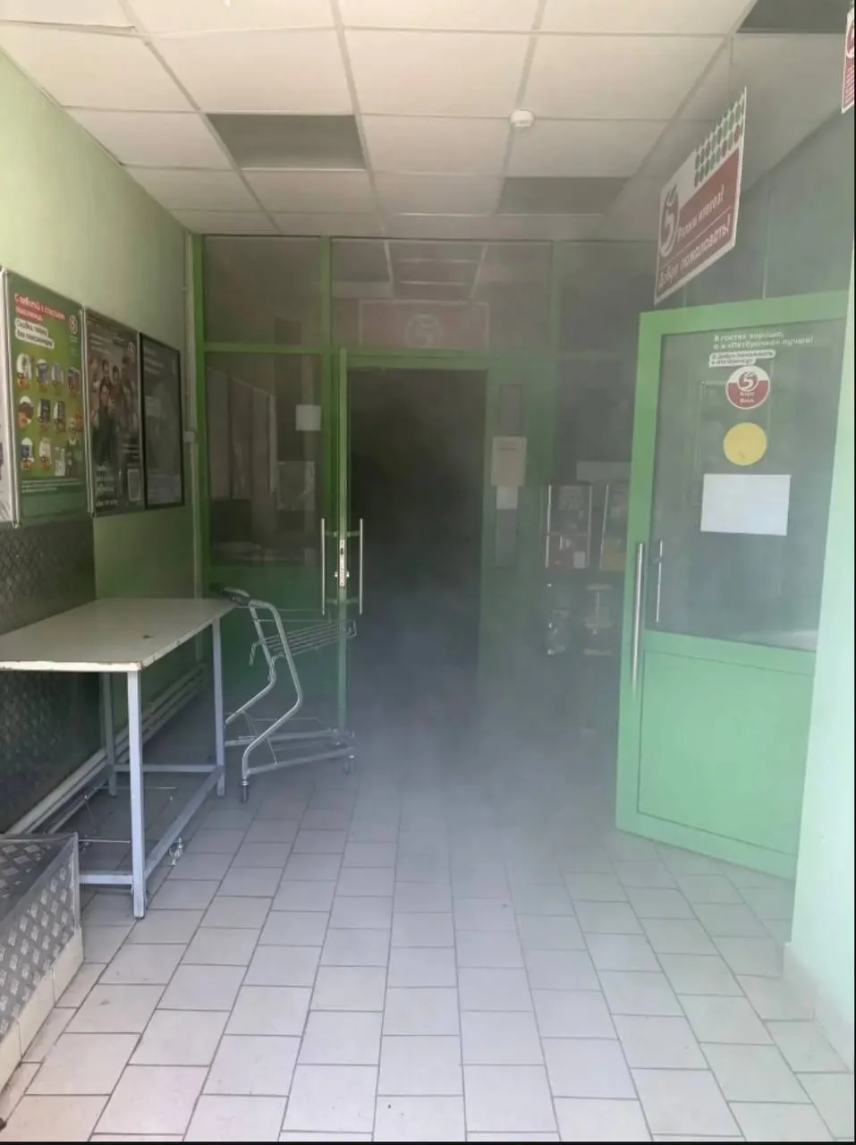 🚒 В Бугульме потушили пожар в подвале жилого дома с магазином «Пятёрочка»