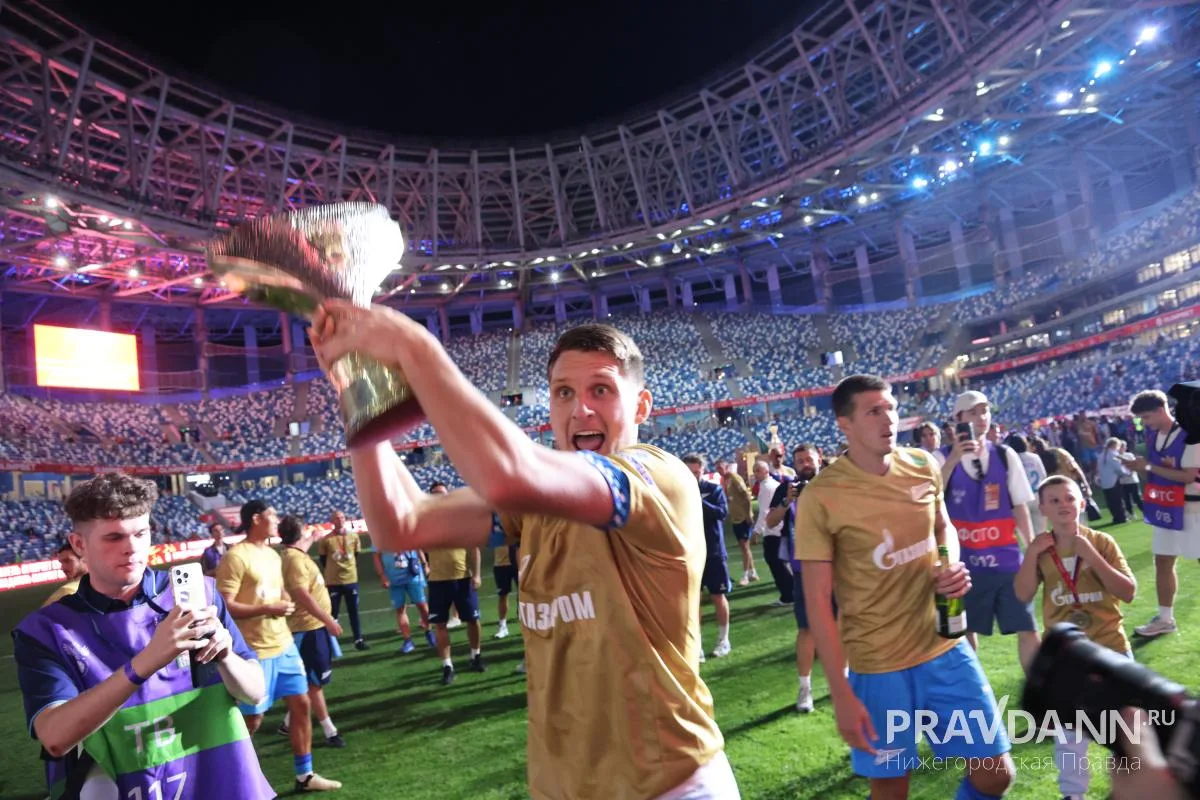 ⚽ Полная арена на Суперкубке России по футболу в Нижнем - 42 тысячи болельщиков собрали...