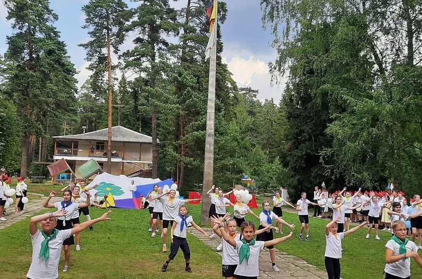 💚С днём рождения, «Сосновый Бор»!

Для многих поколений дубненцев «Сосновый Бор» — это особое место