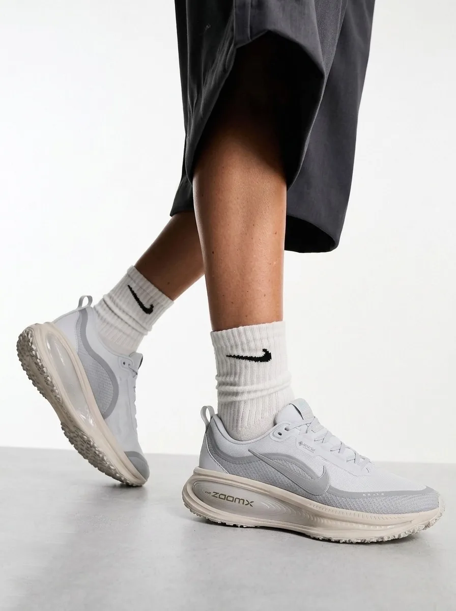 NEW Nike Vomero 18 GTX из нового сезонного поступления со скидкой -20% в июле ⚡️

5990р-20%=4792р
✅ 