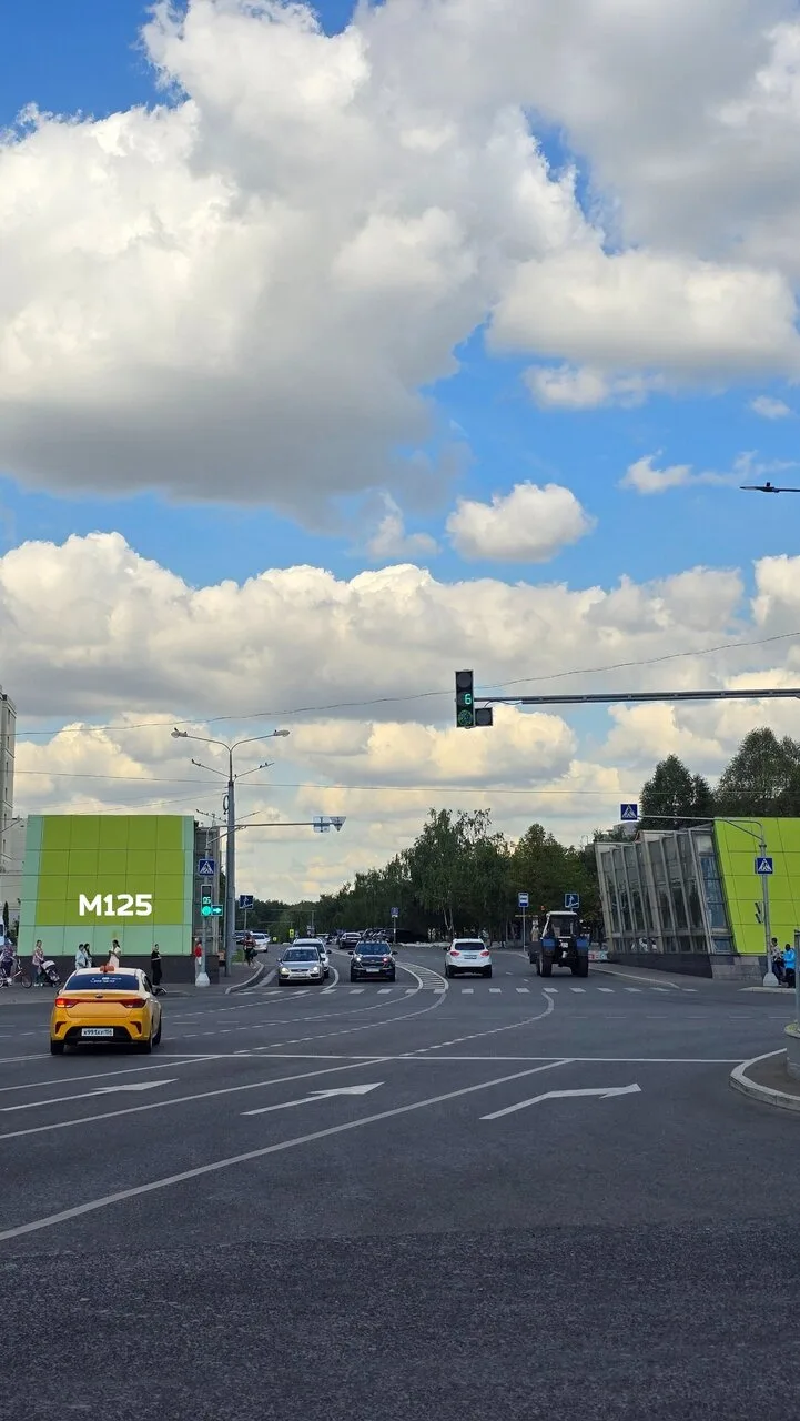 Красивый облачный день в Жулебино ☁