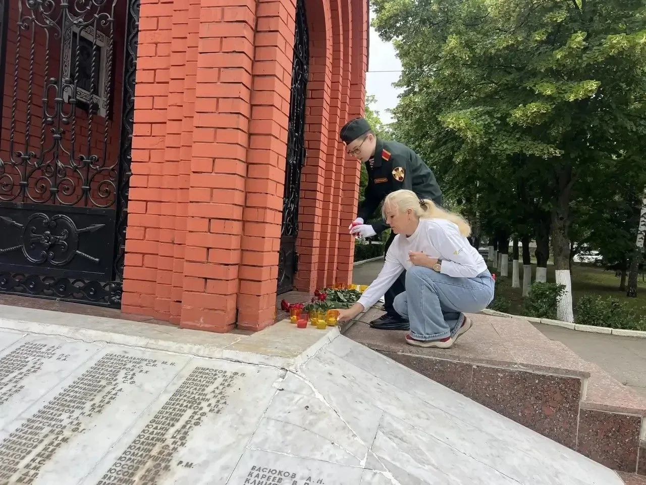 День памяти и скорби: Память сильнее времени

Сегодня, 22 июня, кадеты Гвардейской смены приняли уча