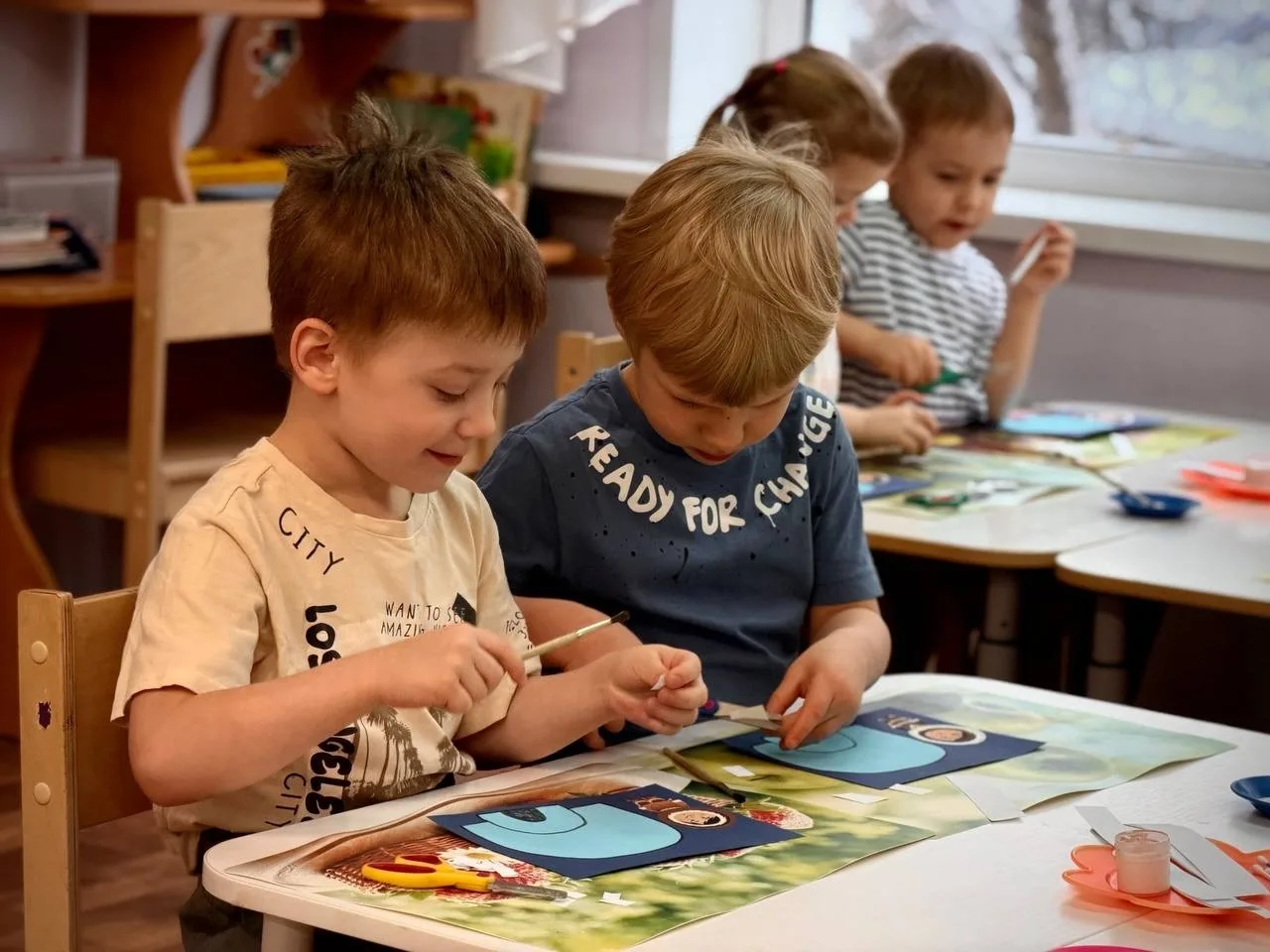 😄 Москва включила «режим Севера» — мы поддержали!  В Цветике-семицветике в средней группе прошло зан