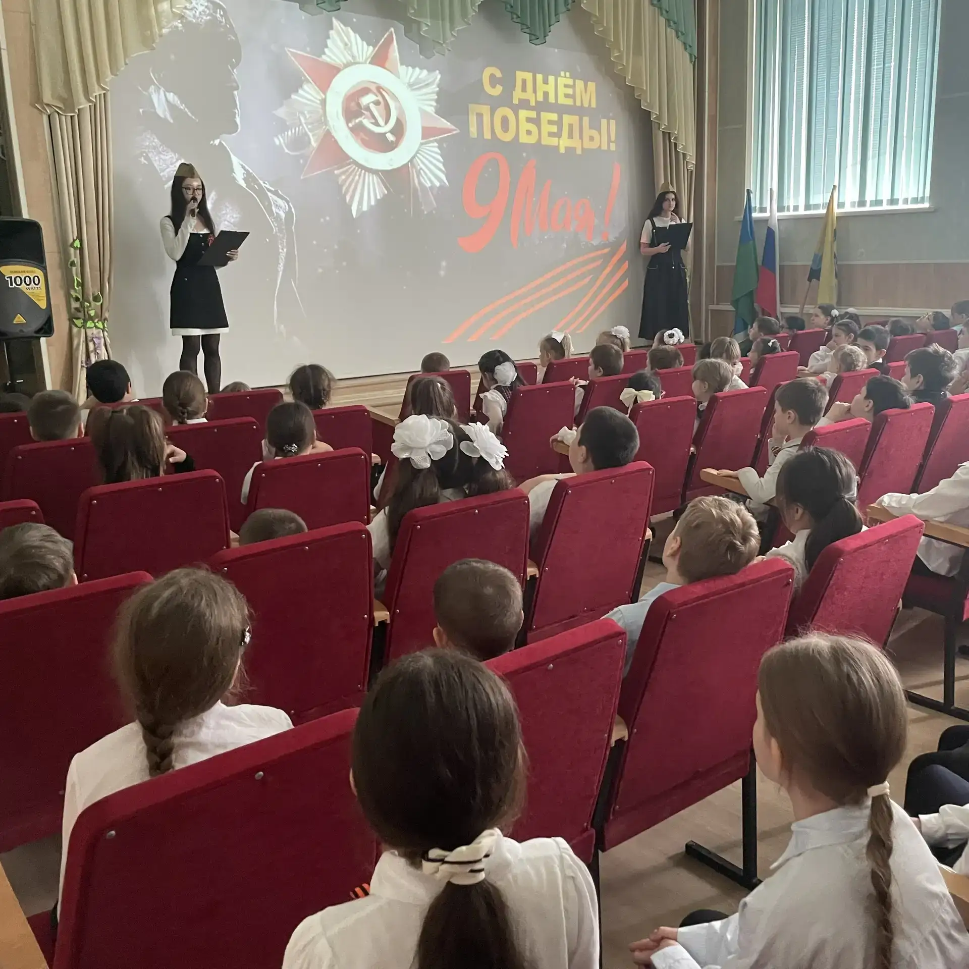 В нашей школе прошли торжественные линейки, посвященные Дню Победы. Мероприятия охватили все паралле