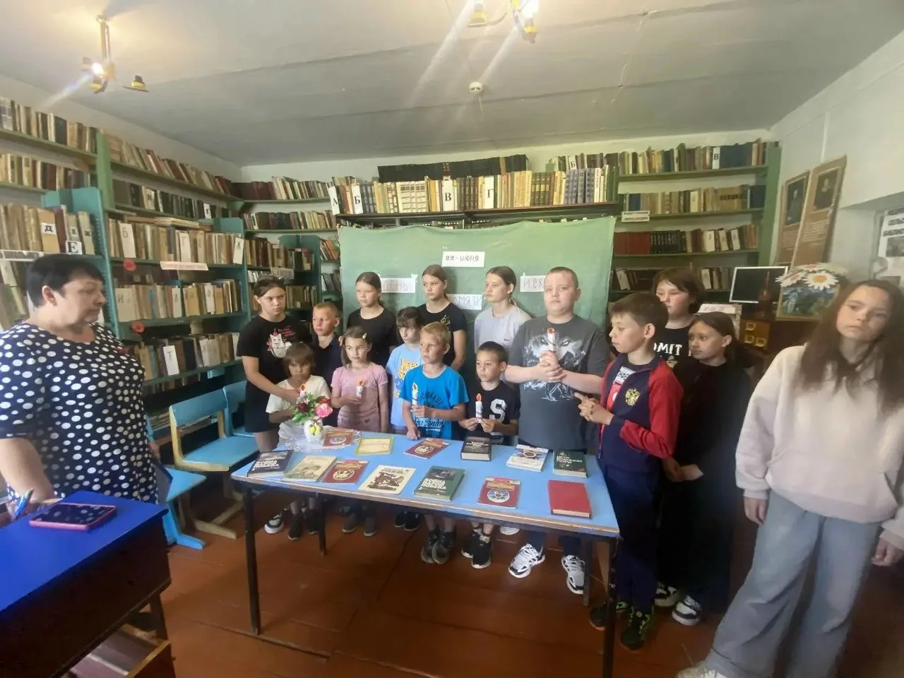 В преддверии Дня памяти и скорби в Жедяевской сельской библиотеке прошло трогательное м...