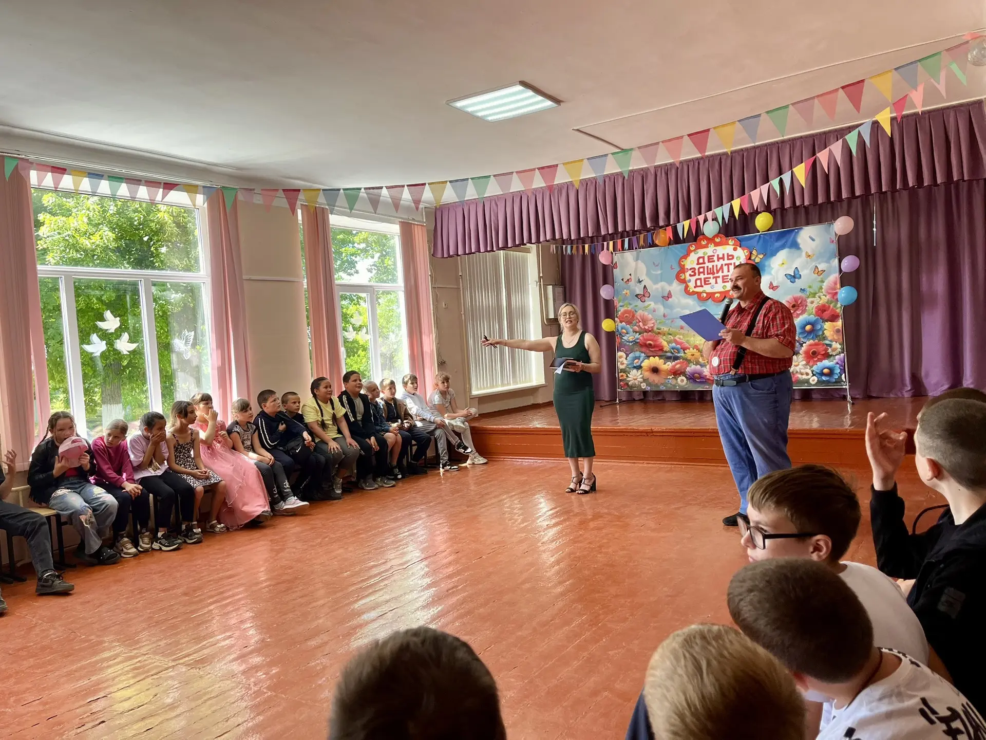 ✨Сегодня в нашей школе стартовала смена школьного лагеря «Непоседы»! 😀🙃